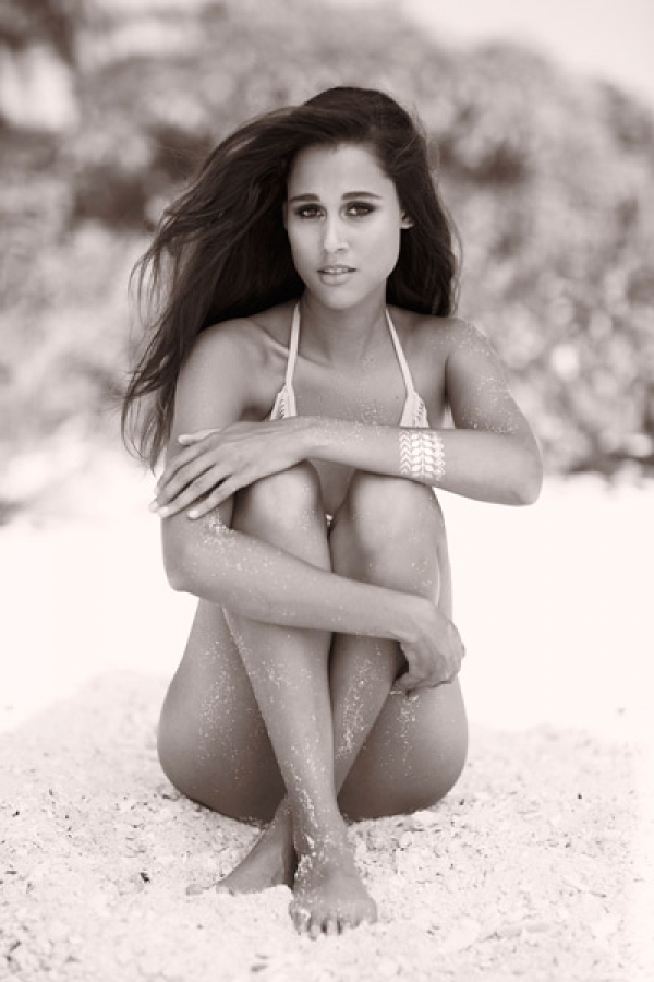 Miss Tahiti 2015 : Les photos des candidates à la plage