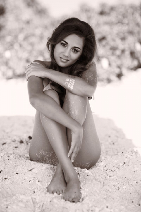 Miss Tahiti 2015 : Les photos des candidates à la plage
