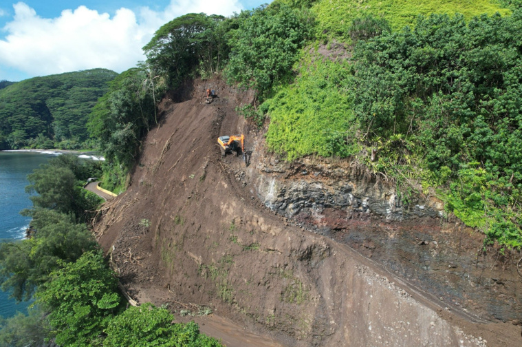 Les travaux engagés sont dangereux et la quantité de terre à évacuer est considérable. Les travaux engagés sont dangereux et la quantité de terre à évacuer est considérable.