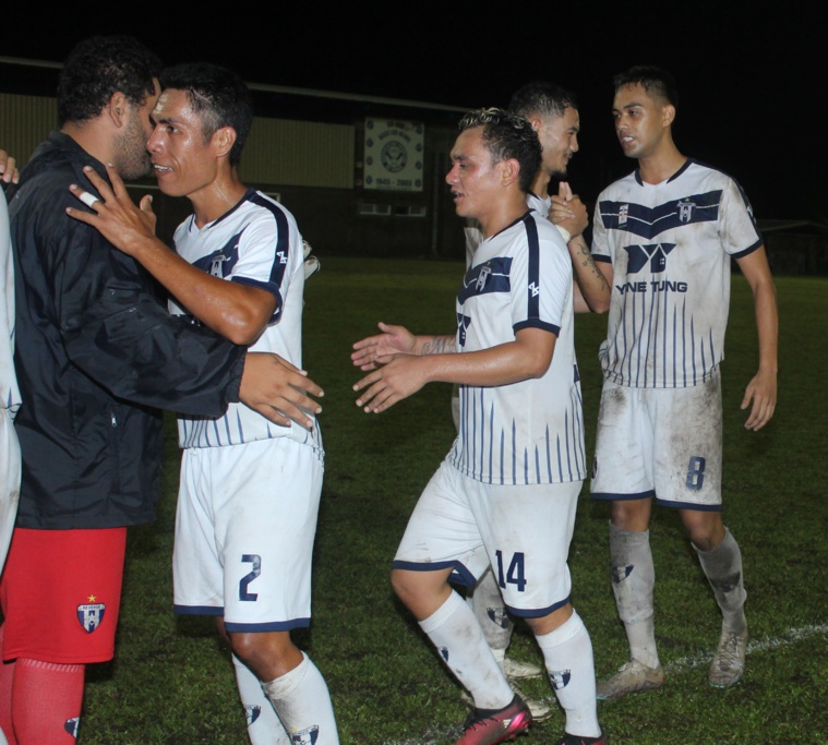 Vénus a le sourire en fin de match après trois journées de play-offs et autant de succès. Vénus a le sourire en fin de match après trois journées de play-offs et autant de succès.
