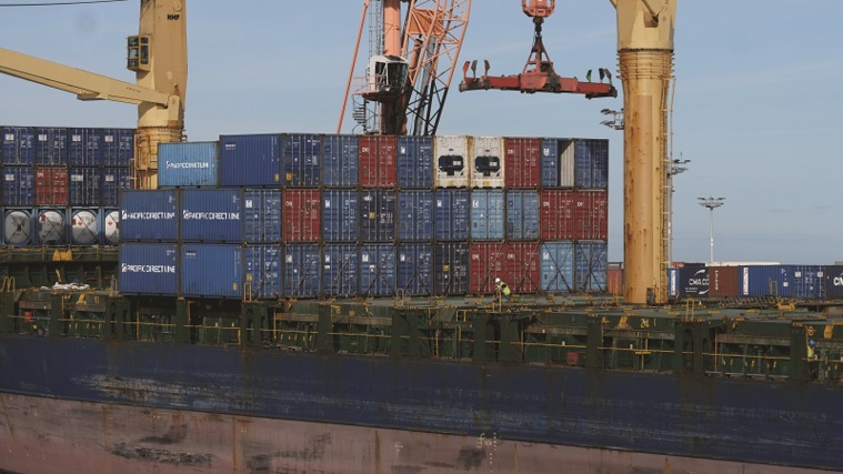 La décision de l'APC ne compromet pas le deal mondial entre CMA CGM et Bolloré Logistics, mais permettrait éviter tout risque de verrouillage du marché. Crédit photo : Archive TI. La décision de l'APC ne compromet pas le deal mondial entre CMA CGM et Bolloré Logistics, mais permettrait éviter tout risque de verrouillage du marché. Crédit photo : Archive TI.