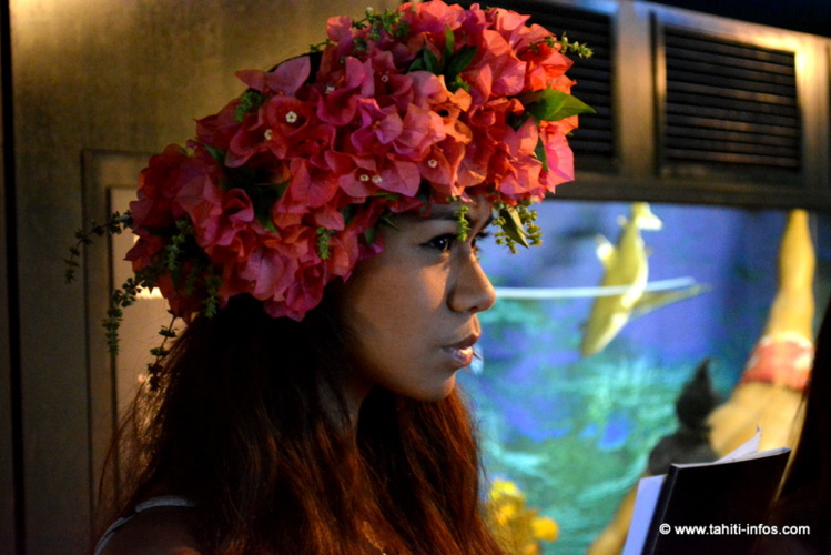Les candidates à Miss Tahiti découvrent les secrets de la perle noire