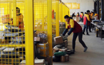 JD.com est Le numéro 2 chinois du commerce électronique, coté au Nasdaq new-yorkais. JD.com est Le numéro 2 chinois du commerce électronique, coté au Nasdaq new-yorkais.