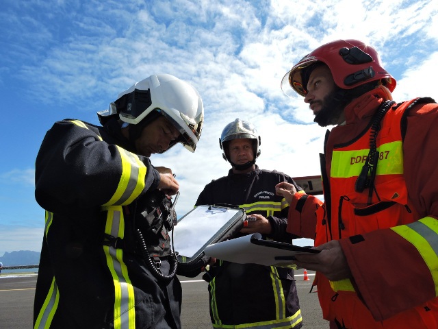 Les secours mobilisés après le crash d'un Boeing 777 (exercice)