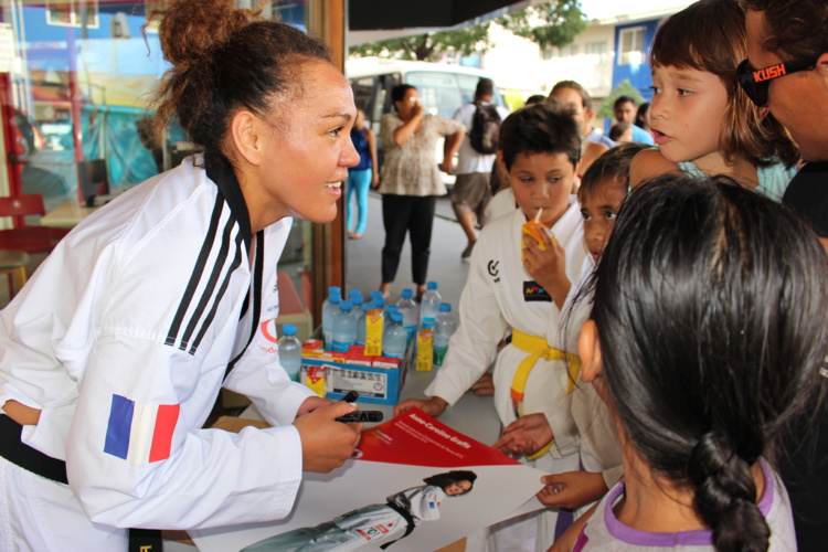 Anne-Caroline Graffe, la championne de taekwondo fête les 2 ans de Vodafone