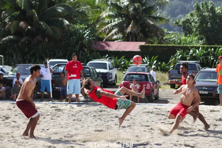 Le Tournoi de Beachsoccer a rassemblé 12 équipes