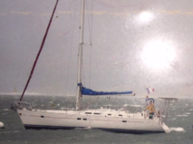 Le voilier Rua Mata I retrouvé : les trois personnes à bord vont bien