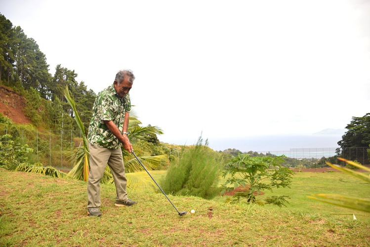 Oscar Temaru dévoile son projet de golf à Faa'a Oscar Temaru dévoile son projet de golf à Faa'a