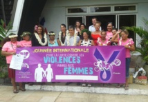 L'événement "Embrasse-moi si tu m'aimes" de Vahine Orama, sous le haut-patronage de l'Etat et du Pays L'événement "Embrasse-moi si tu m'aimes" de Vahine Orama, sous le haut-patronage de l'Etat et du Pays