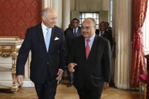 Le Premier Ministre papou à Paris Le Premier Ministre papou à Paris