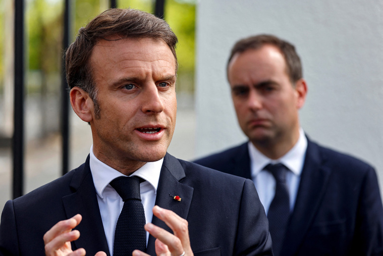 Ludovic MARIN / POOL / AFP