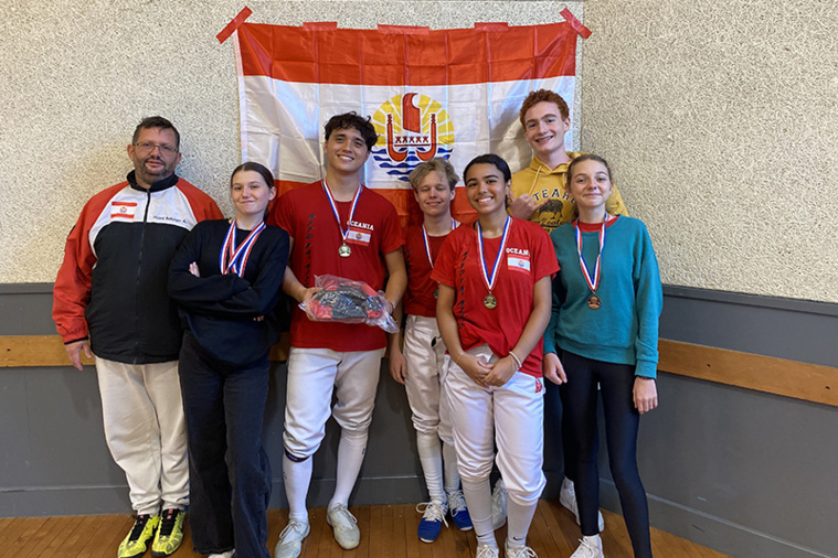 L'équipe tahitienne d'escrime brille au Canada L'équipe tahitienne d'escrime brille au Canada