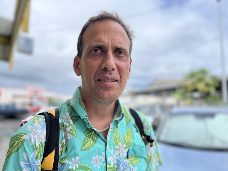 ​Huit mois en solitaire et pour la science aux Tuamotu