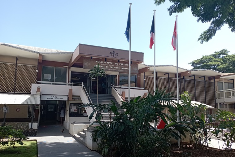 Procès des coups de feu du Liberty les 13 et 14 mai