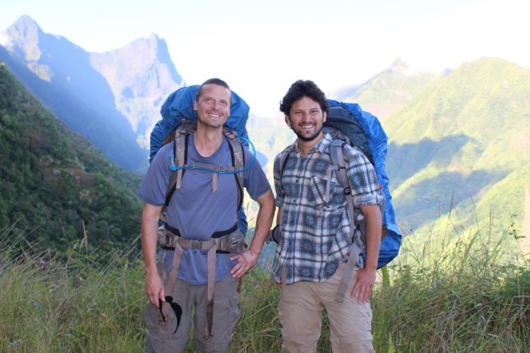 Deux entomologistes américains à la recherche de nouvelles espèces polynésiennes Deux entomologistes américains à la recherche de nouvelles espèces polynésiennes