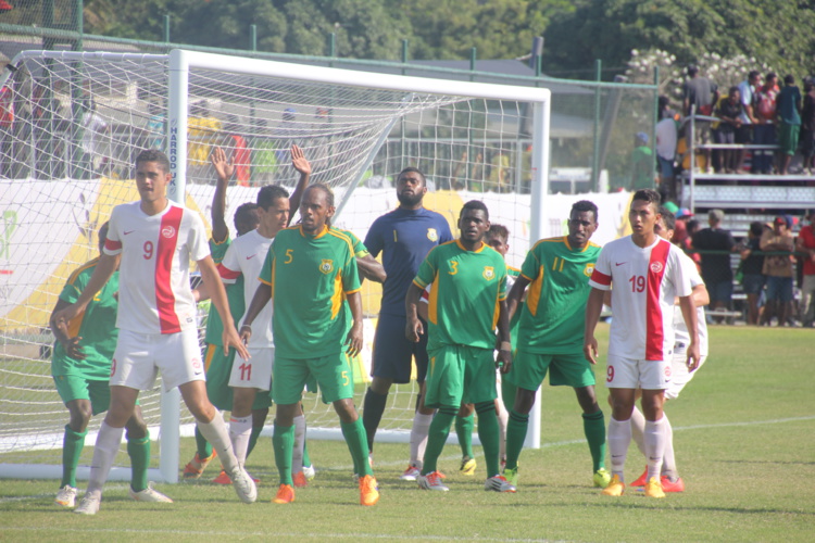 PNG 2015 « Foot » : Tahiti bat le Vanuatu et se qualifie pour la phase finale PNG 2015 « Foot » : Tahiti bat le Vanuatu et se qualifie pour la phase finale