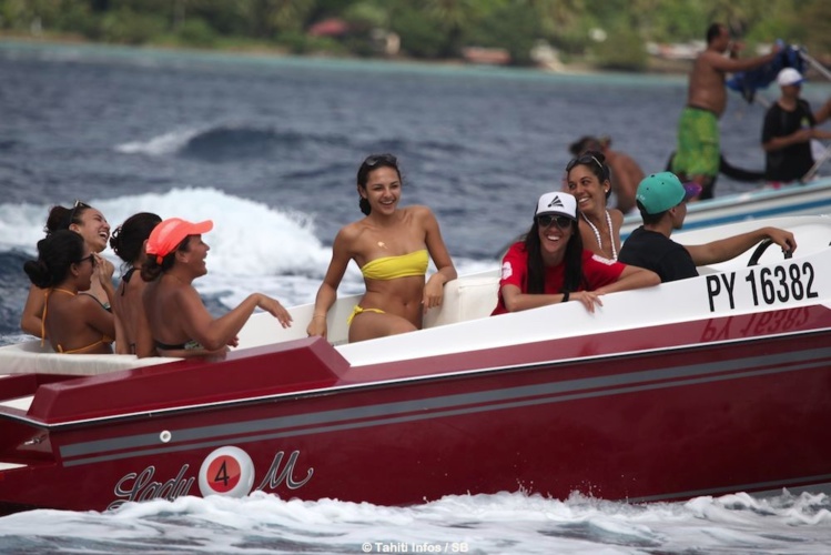 Edt a son 'fan club'. Edt a son 'fan club'.