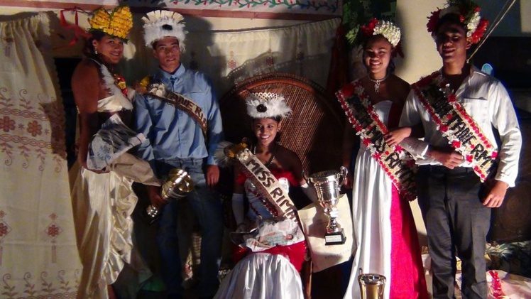 Vaianui Hatitio et Aukino Papara ont été élus Miss et Mister Rimatara 2015