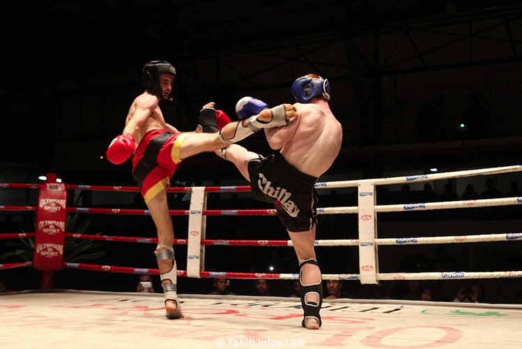 Benjamin Desnos a également remporté son combat contre le Néozélandais Jake Maccowat Benjamin Desnos a également remporté son combat contre le Néozélandais Jake Maccowat