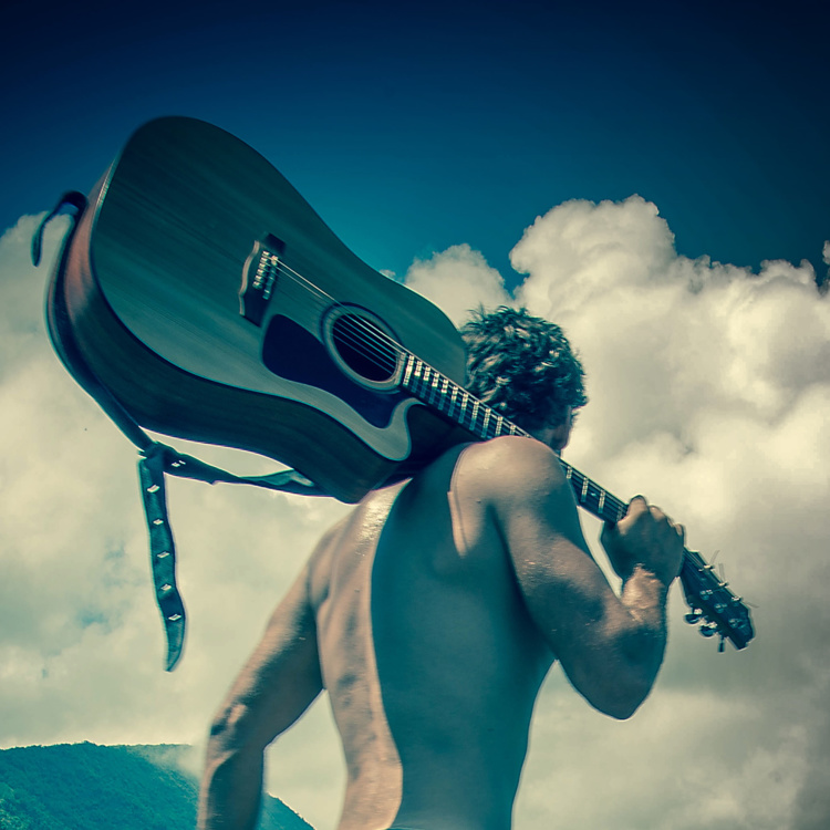 Aranud signe un deuxième titre solo  "Aime-moi"