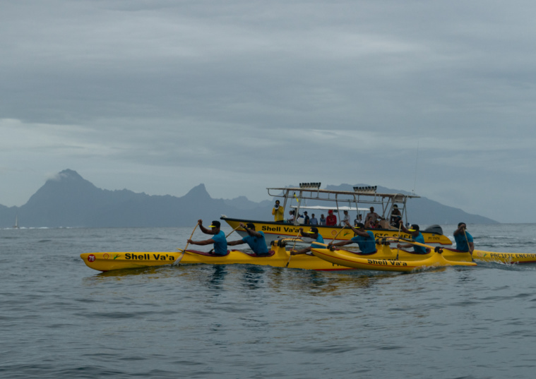 La pirogue A de l'écurie Shell, première à finir le parcours du trophée de l'amiral 2024.  Crédit : Tom Larcher