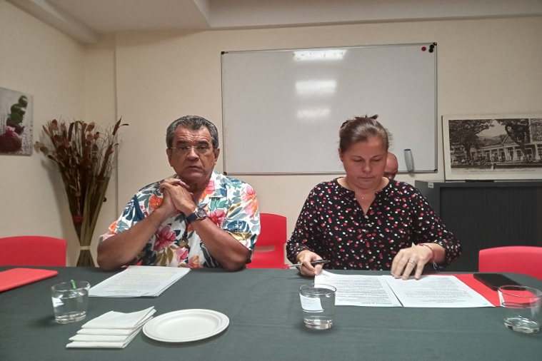 Le Tapura fustige un an de “mensonges”, de “poudre aux yeux” et d'“amateurisme” Le Tapura fustige un an de “mensonges”, de “poudre aux yeux” et d'“amateurisme”