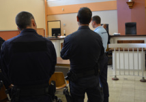 Durant l'audience de comparution immédiate ce lundi après-midi au tribunal de Papeete. Durant l'audience de comparution immédiate ce lundi après-midi au tribunal de Papeete.