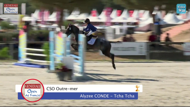 Alysée Condé porte les couleurs de la Polynésie Française sur la plus haute marche du podium des Championnats de France d'équitation Alysée Condé porte les couleurs de la Polynésie Française sur la plus haute marche du podium des Championnats de France d'équitation