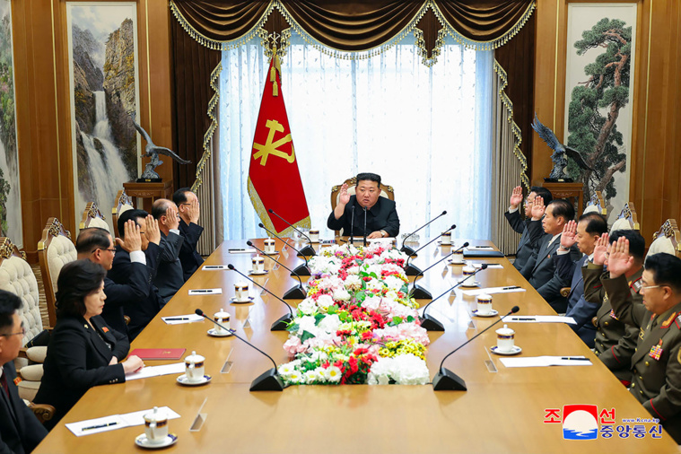 Crédit STR / KCNA VIA KNS / AFP Crédit STR / KCNA VIA KNS / AFP