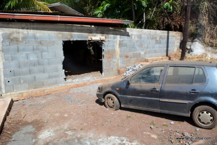 La voiture des Lee n'avait pas vu le soleil depuis presque un an.