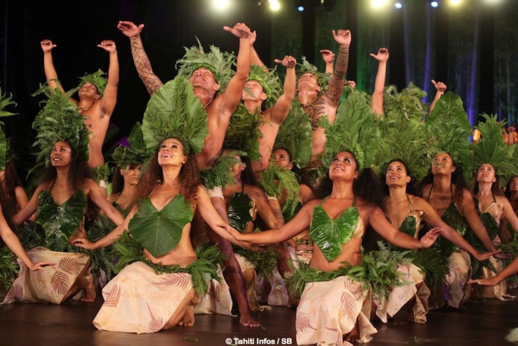 O Tahiti E, un groupe qui fut le grand gagnant du Heiva en 2012. O Tahiti E, un groupe qui fut le grand gagnant du Heiva en 2012.