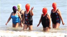 Le face-kini gagne du terrain sur les plages chinoises Le face-kini gagne du terrain sur les plages chinoises