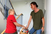 Si proche, si loin: quand internet ouvre la porte du voisin Si proche, si loin: quand internet ouvre la porte du voisin