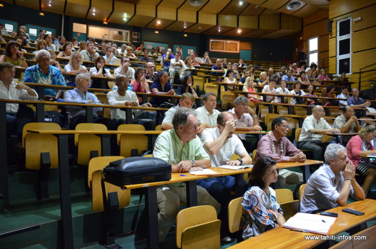 Réunion de mise en condition pour les 460 nouveaux "profs" de la rentrée 2015 Réunion de mise en condition pour les 460 nouveaux "profs" de la rentrée 2015