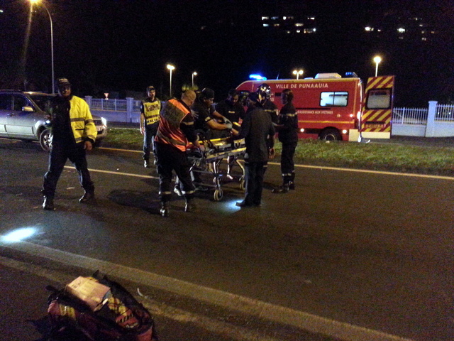La victime, un homme de 42 ans, est prise en charge par les pompiers avant l'arrivée du SMUR.