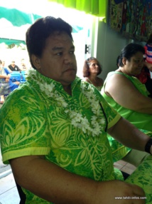 Maire de Mahina : Damas Teuira a été élu avec 24 voix Maire de Mahina : Damas Teuira a été élu avec 24 voix