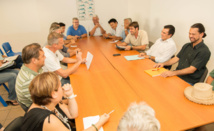 Teva Rohfritsch rencontre les mareyeurs du Port de pêche de Papeete