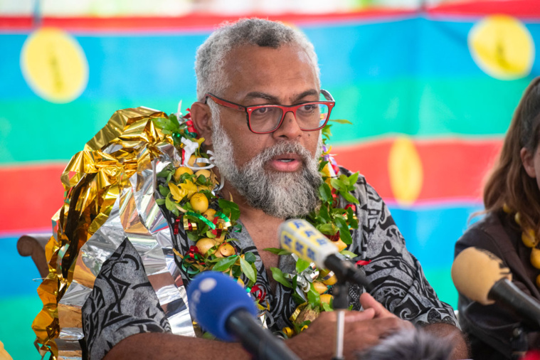 Emmanuel Tjibaou est devenu dimanche le premier indépendantiste calédonien élu député depuis 1986.