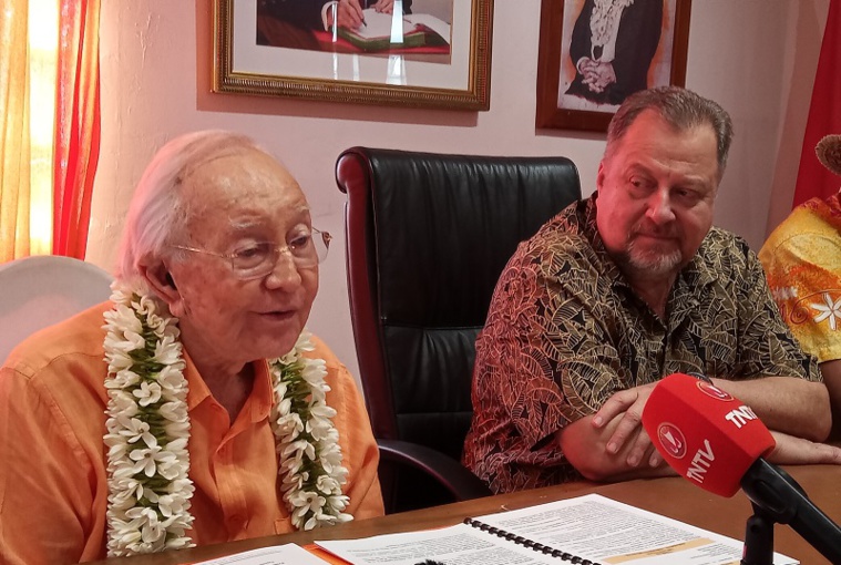 Gaston Flosse passe la main à 93 ans Gaston Flosse passe la main à 93 ans