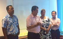 Remise de 17 titres de propriété du programme « Tepuhapa » de Paea Remise de 17 titres de propriété du programme « Tepuhapa » de Paea