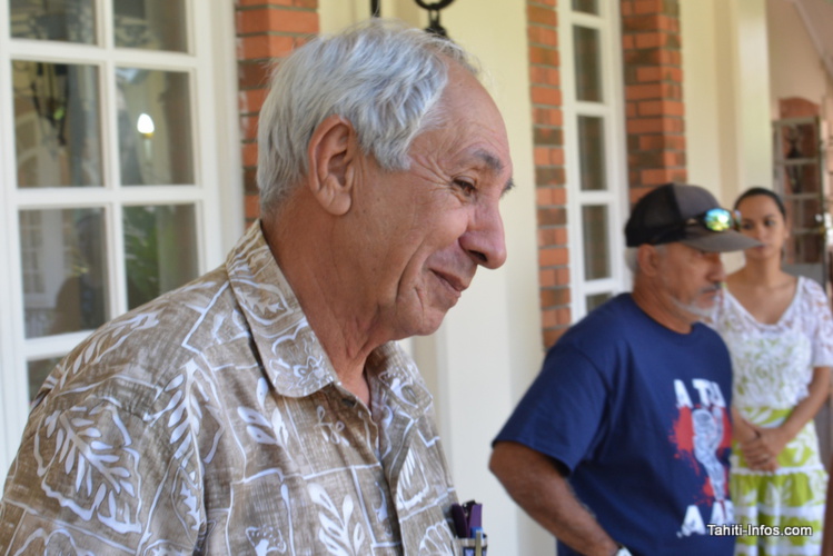 Albert Solia et Denis Helme, les deux adversaires sur le terrain des rivières. Albert Solia et Denis Helme, les deux adversaires sur le terrain des rivières.