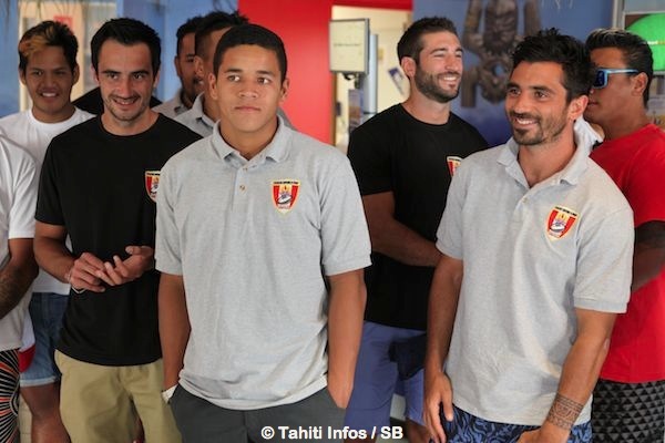 Une sélection de Tahiti renforcée avec des joueurs évoluant en métropole, Makalea Foliaki, au centre, joue à Pirae