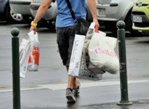 Interdiction des sacs plastiques: décret imminent, les stocks ne seront pas distribués Interdiction des sacs plastiques: décret imminent, les stocks ne seront pas distribués