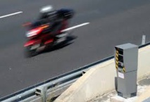 Il se rend à un stage de récupération de points à plus de 200 km/h