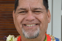 Cyril Tetuanui : "Personnellement, Edouard Fritch je le soutiens à fond" Cyril Tetuanui : "Personnellement, Edouard Fritch je le soutiens à fond"