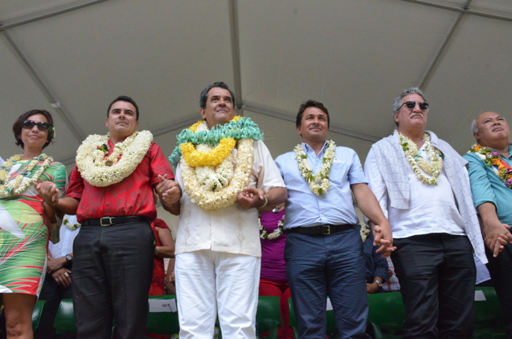 Fritch : "Regardez-nous ! Tous les maires sont avec ce gouvernement !"