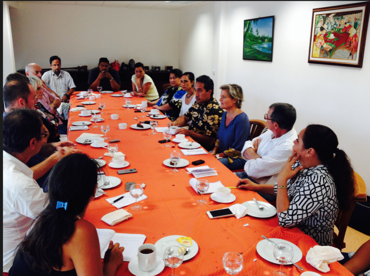 Le président de l'assemblée, Marcel TUIHANI a invité la presse autour d'un déjeuner au 4e étage de l'immeuble Tetunae