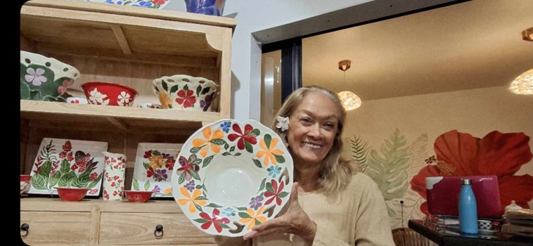 Myriama Prokop expose à Pira’e Myriama Prokop expose à Pira’e