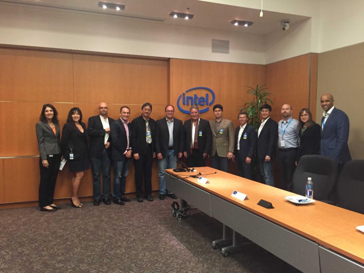 « Smart Tourism » en Polynésie française : Jean-Christophe Bouissou en réunion avec la société Intel « Smart Tourism » en Polynésie française : Jean-Christophe Bouissou en réunion avec la société Intel