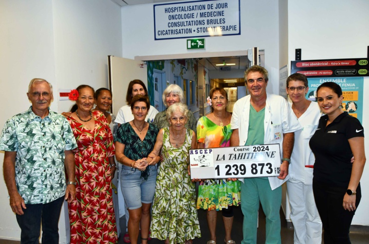 Remise du chèque à l’association d’Aide aux personnes atteintes du cancer (Crédit : Ascep). Remise du chèque à l’association d’Aide aux personnes atteintes du cancer (Crédit : Ascep).